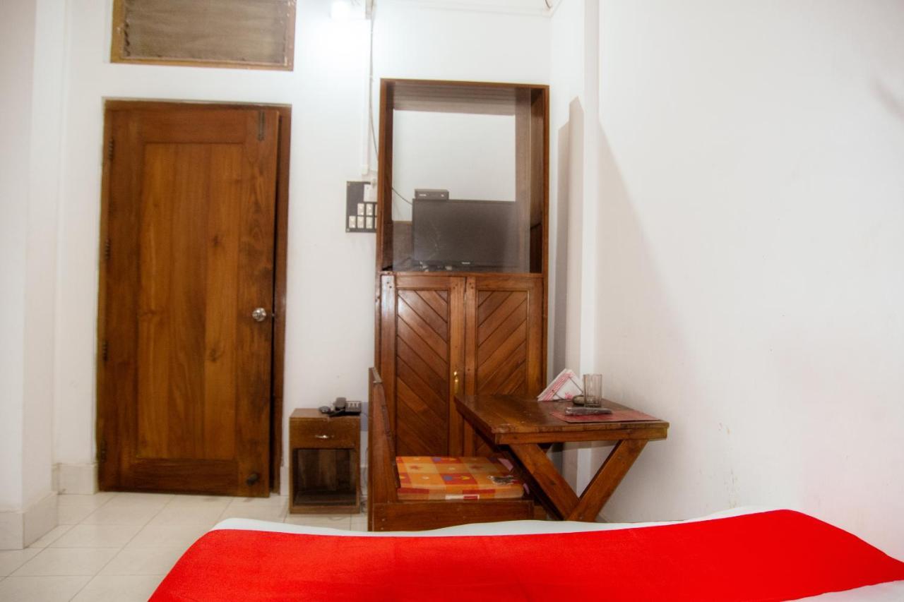 Hotel Nakshatra Karimganj Ngoại thất bức ảnh