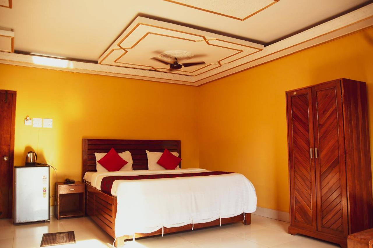 Hotel Nakshatra Karimganj Ngoại thất bức ảnh
