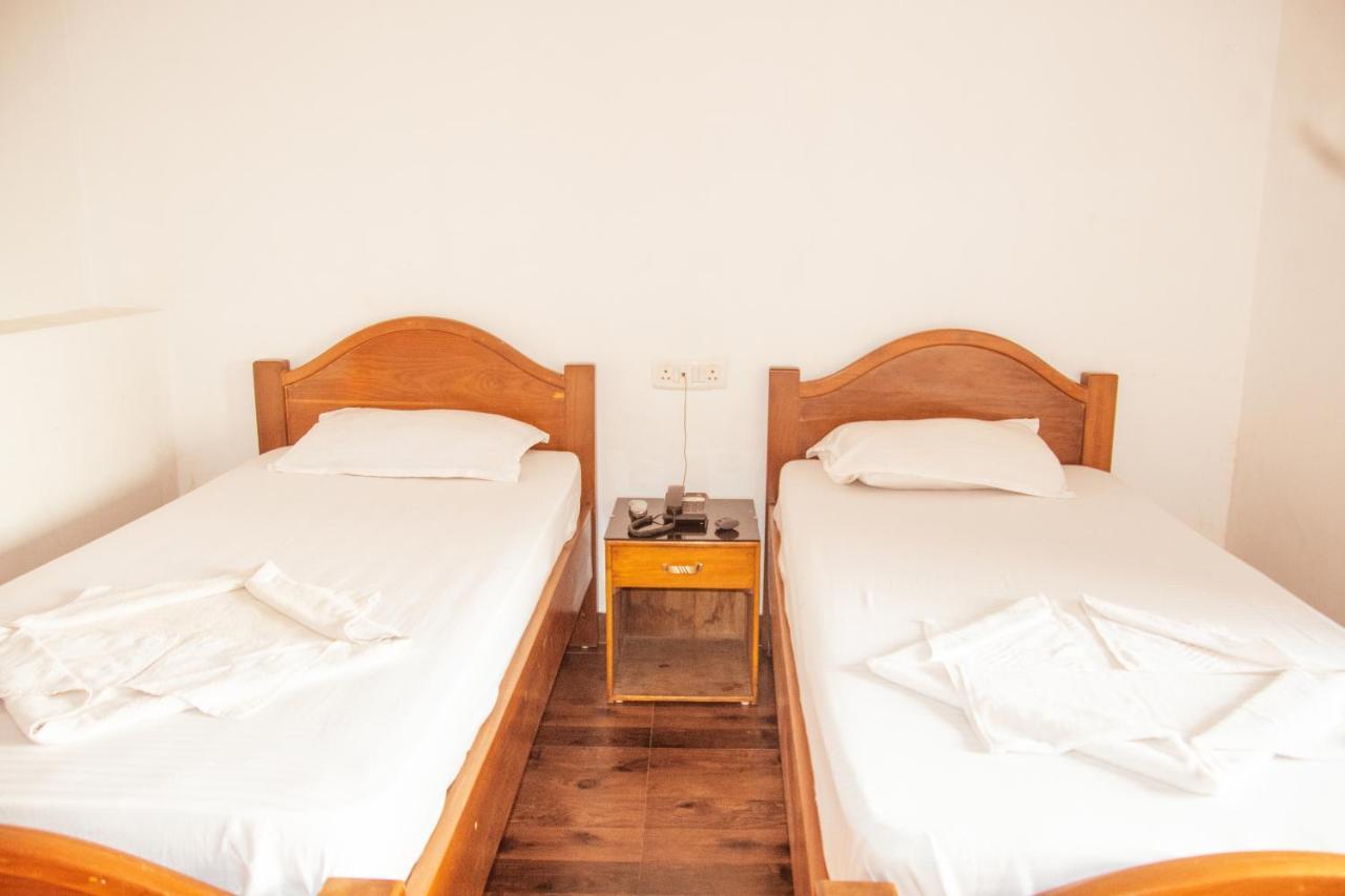 Hotel Nakshatra Karimganj Ngoại thất bức ảnh