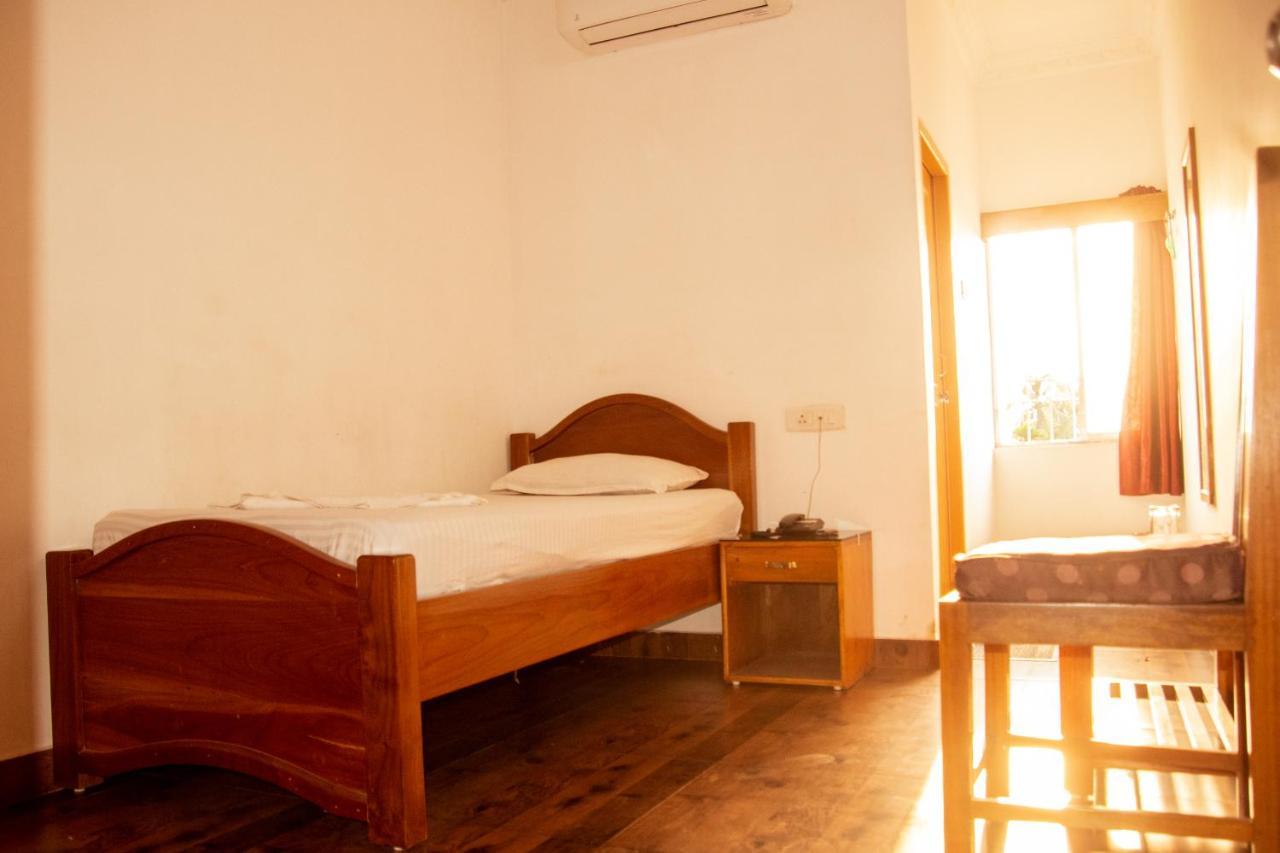 Hotel Nakshatra Karimganj Ngoại thất bức ảnh