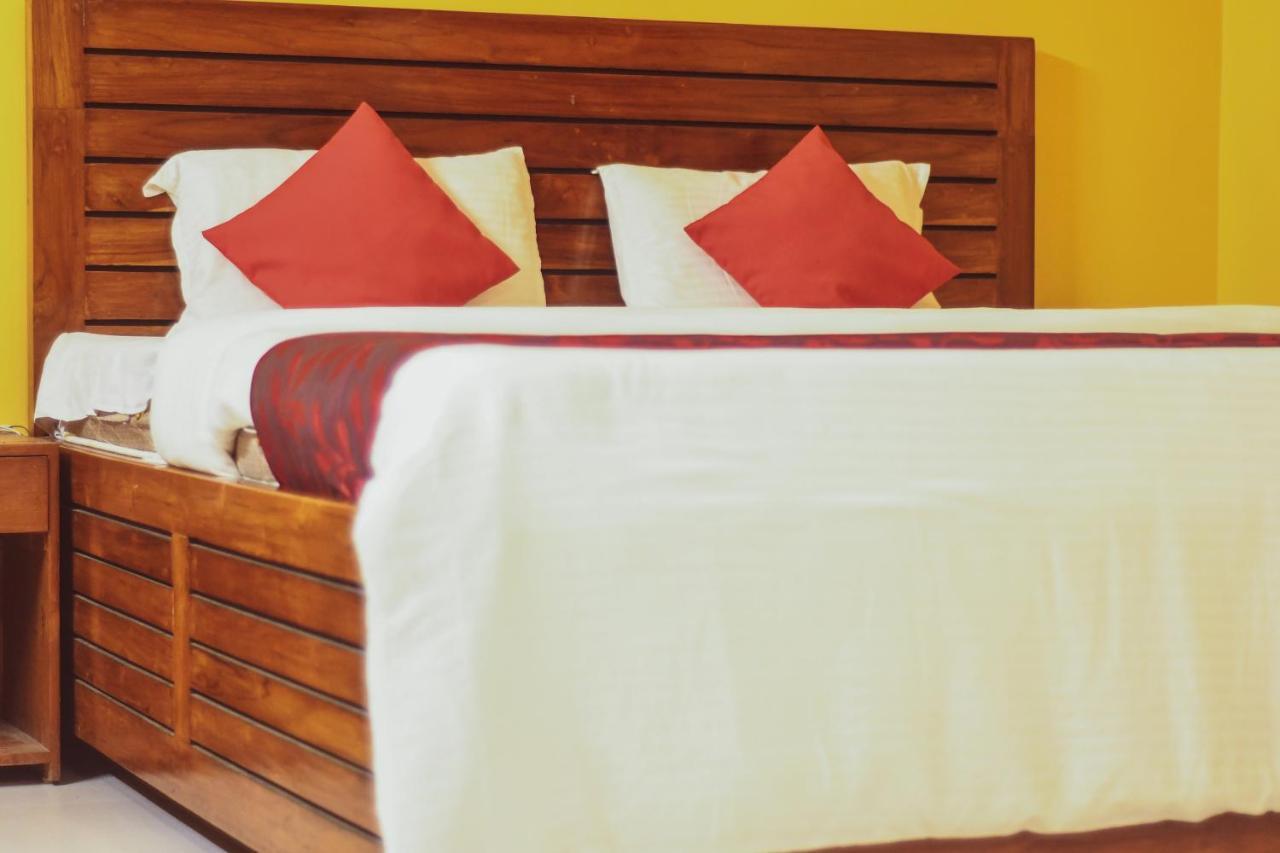 Hotel Nakshatra Karimganj Ngoại thất bức ảnh